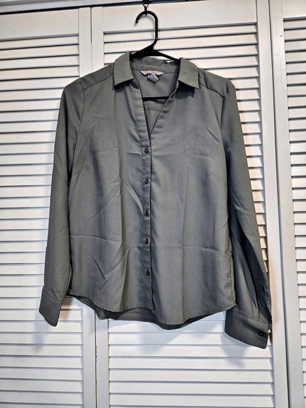 H&M Button Down Shirt in Green Size XS